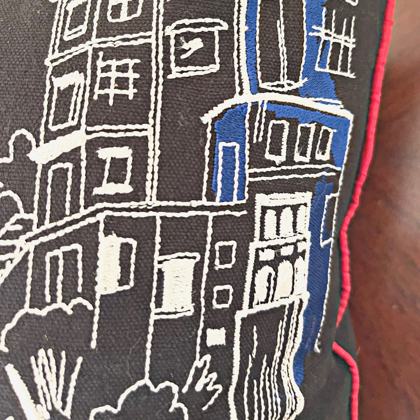 Embroidered City Artistry Collection - San Francisco Day Pillow Set