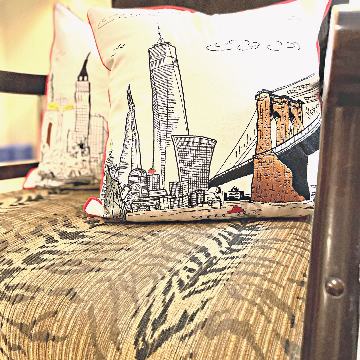 Embroidered City Artistry - New York City Pillow Set