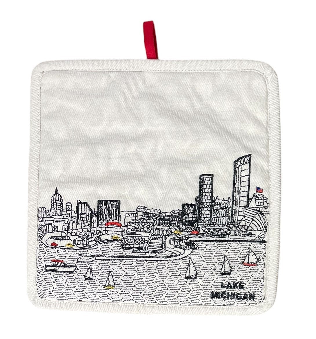 Embroidered Milwaukee Skyline Pot Holder