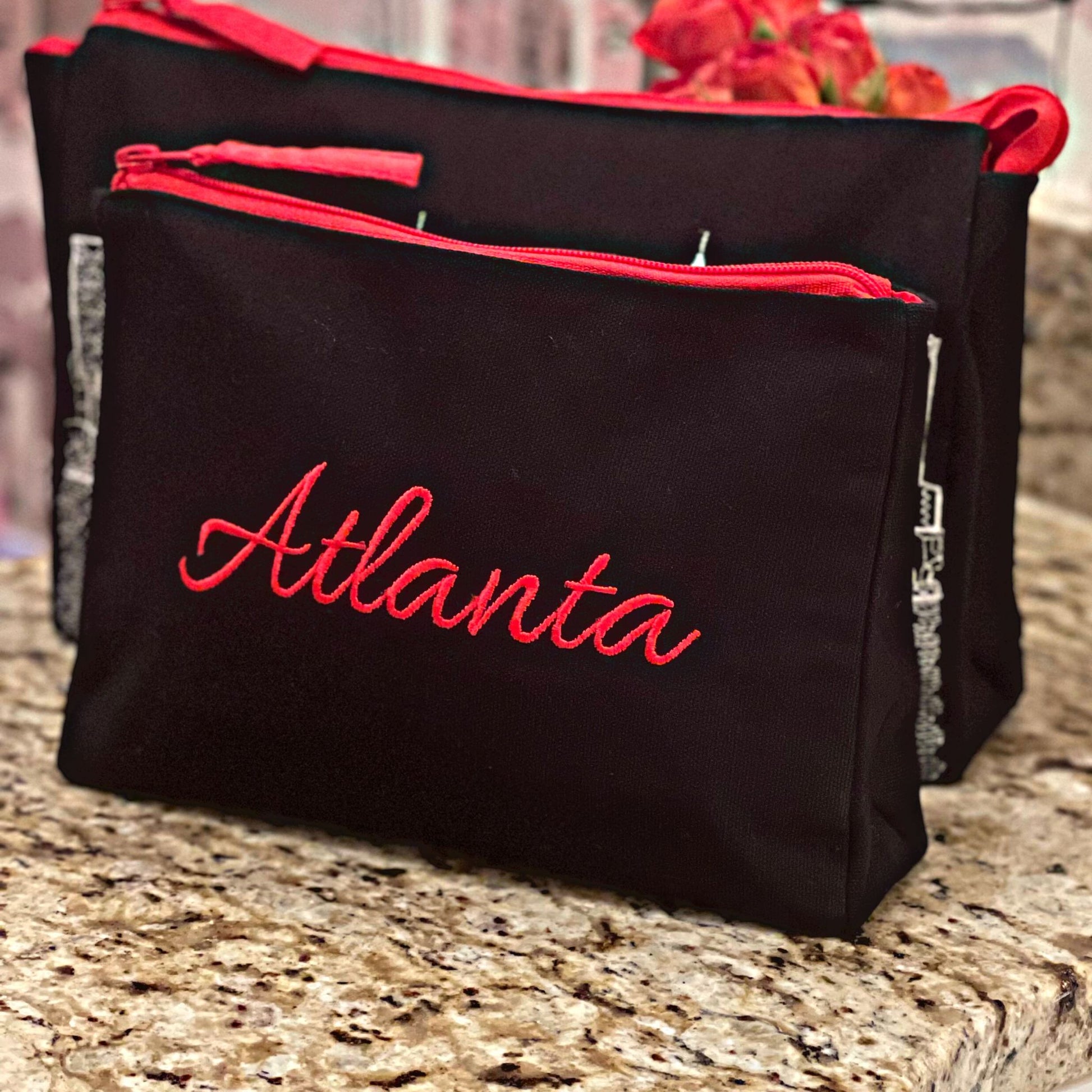 Atlanta makeup bag night set